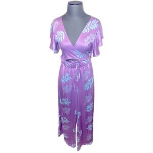 NWT Two-Piece Set great for vacation/lounge wear. Size L